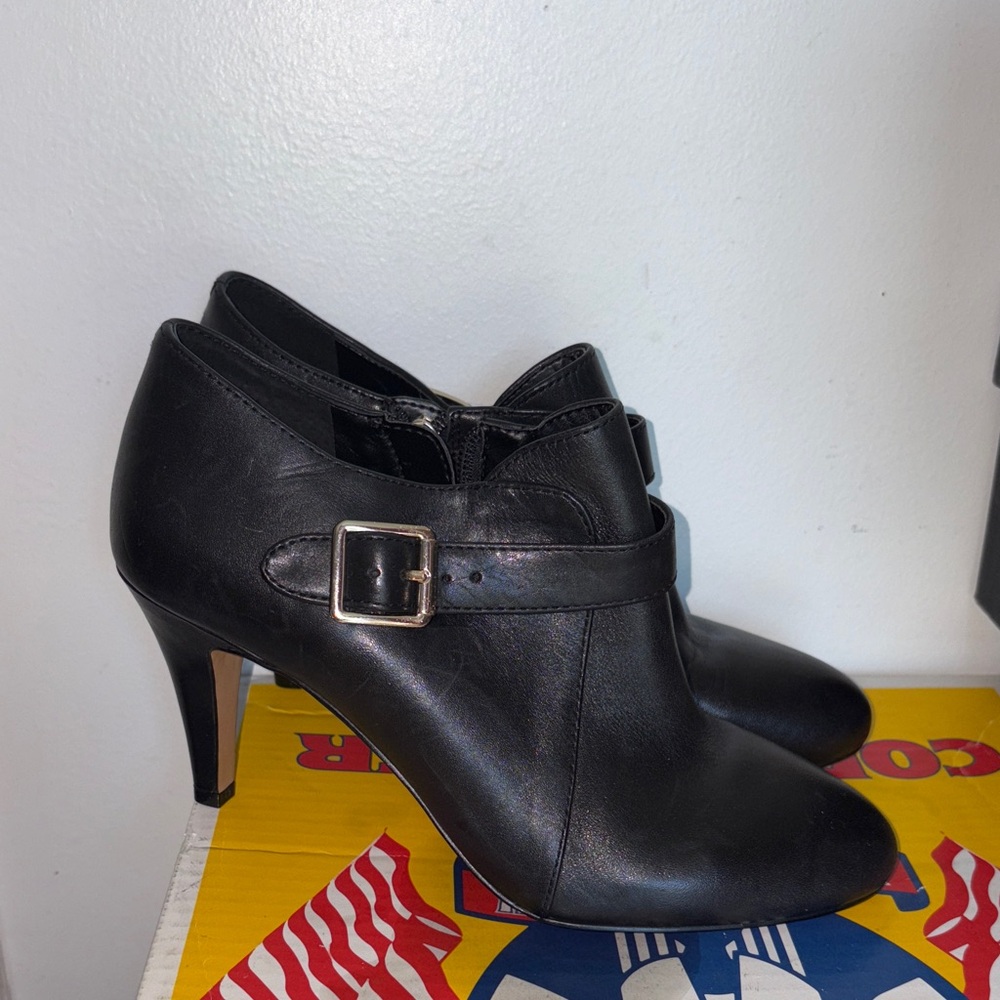 Vince Camuto Black Leather Heeled Ankle Boots size 6.5 - Picture 1 of 5